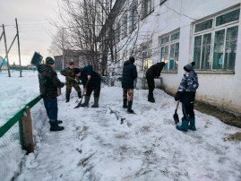 Трудовой десант родных и любимых Трудовой десант родных и любимых.